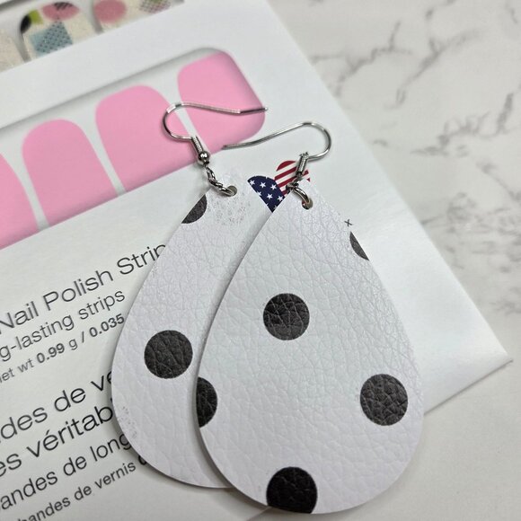 Retired Color Street 80's - Duo #1 - Picture 4 of 4